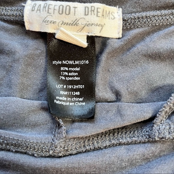 Barefoot Dreams Luxe Milk Jersey Namaste Lounge Pajama Set Size Small Carbon - Picture 8 of 13